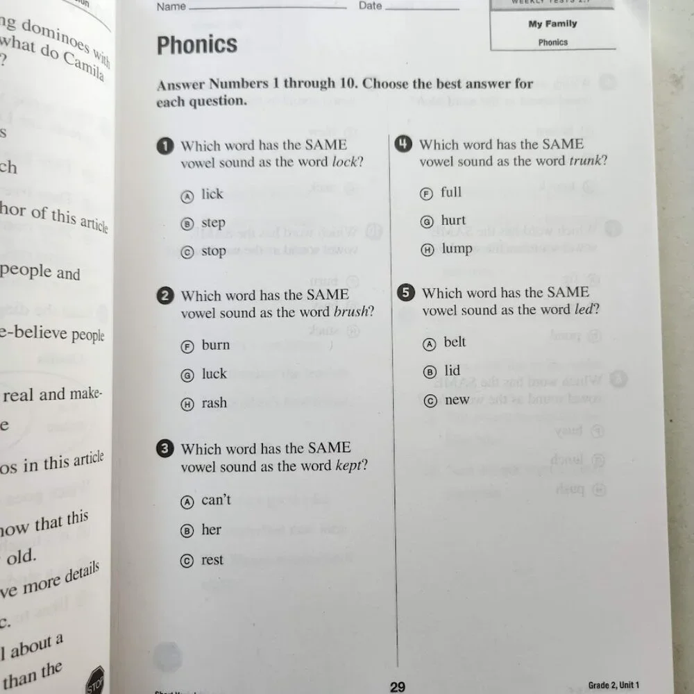 Journeys Common Core Weekly Assessments Grade 2 Book Workbook Textbook Paperback